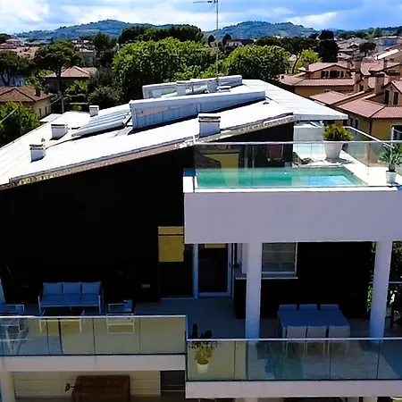 Rooftop Pool - Vip Penthouse Apartment